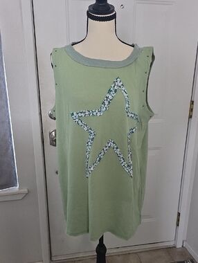 NWOT POL Light Sage Green Sleeveless Tank with Floral Star Size Small
